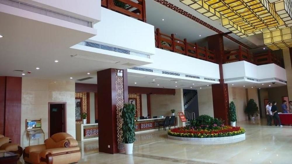 Jishou Heyi Hotel Fenghuang Exterior foto